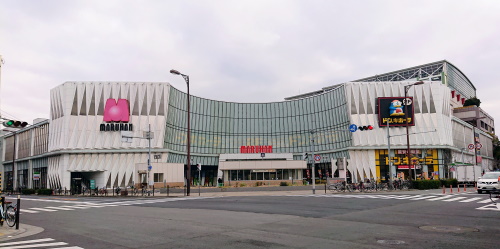 マルハン新世界店 外観
